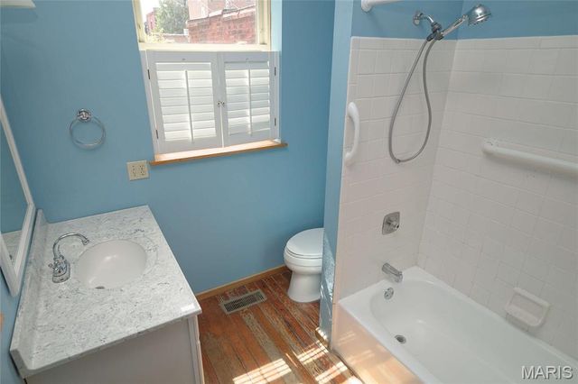 1226 Sidney Street, St Louis, MO 63104