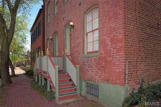 1226 Sidney Street, St Louis, MO 63104