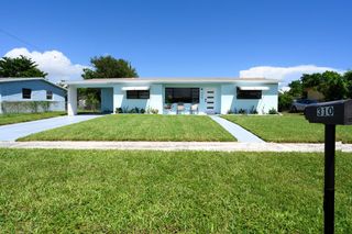 310 W 16th Way, Riviera Beach, FL 33404