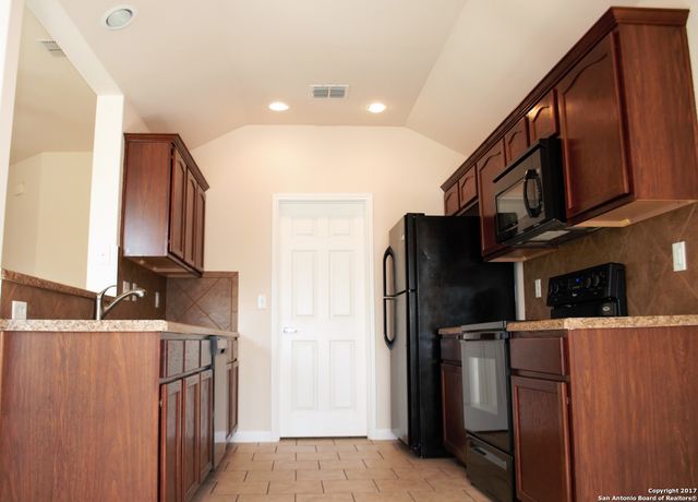 3917 Wensledale, Schertz, TX 78108