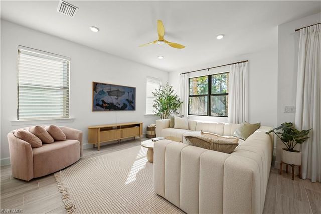 4274 Sonoma Oaks CIR, Naples, FL 34119