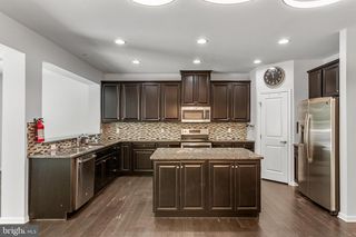71 ISABELLE CT, Marlton, NJ 08053