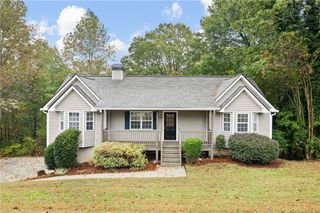 698 Fairview Drive, Dallas, GA 30157