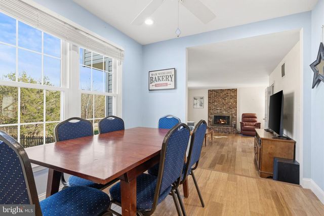 4357 CUB RUN RD, Chantilly, VA 20151