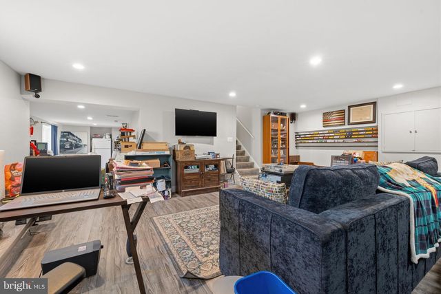 4357 CUB RUN RD, Chantilly, VA 20151