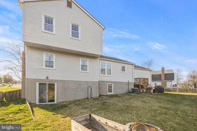 4357 CUB RUN RD, Chantilly, VA 20151