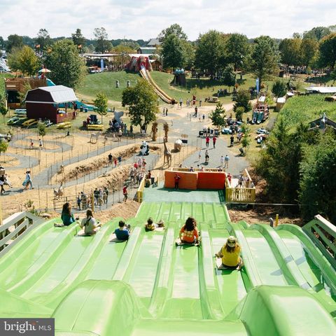 4357 CUB RUN RD, Chantilly, VA 20151