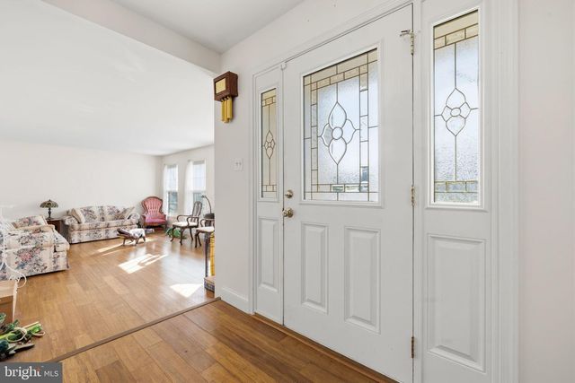 4357 CUB RUN RD, Chantilly, VA 20151