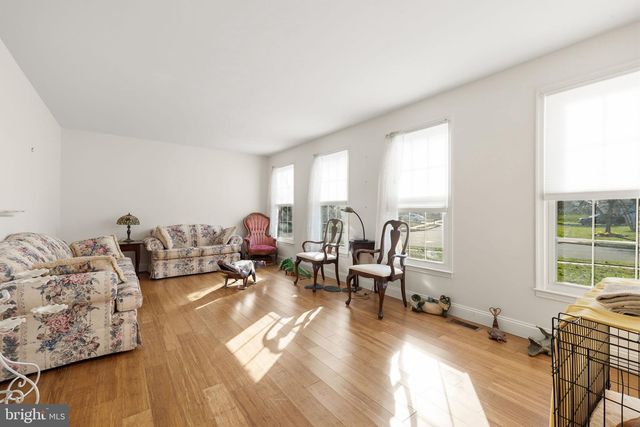 4357 CUB RUN RD, Chantilly, VA 20151