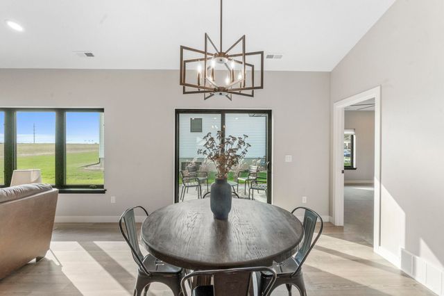 1821 Laramie Street, Cedar Falls, IA 50613