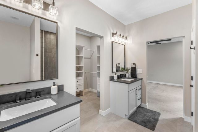 1821 Laramie Street, Cedar Falls, IA 50613