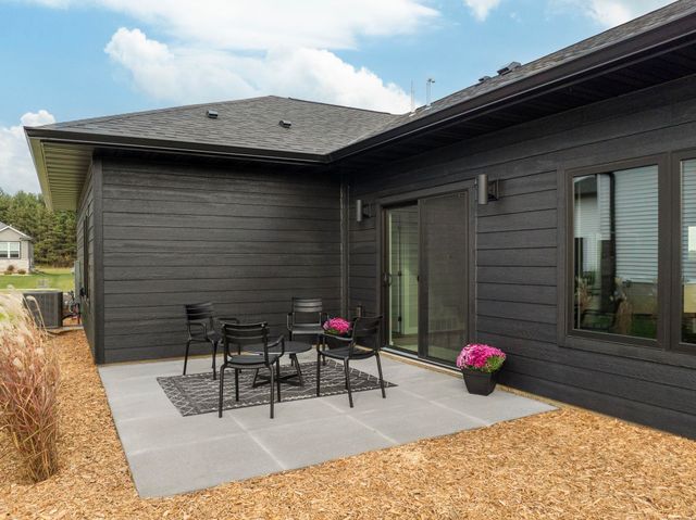 1821 Laramie Street, Cedar Falls, IA 50613