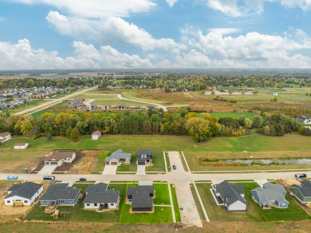 1821 Laramie Street, Cedar Falls, IA 50613