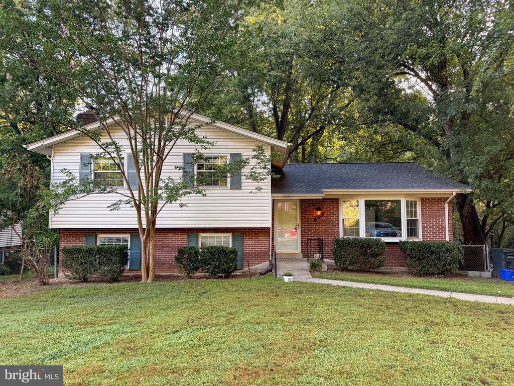 1216 DOWNS DR, Silver Spring, MD 20904