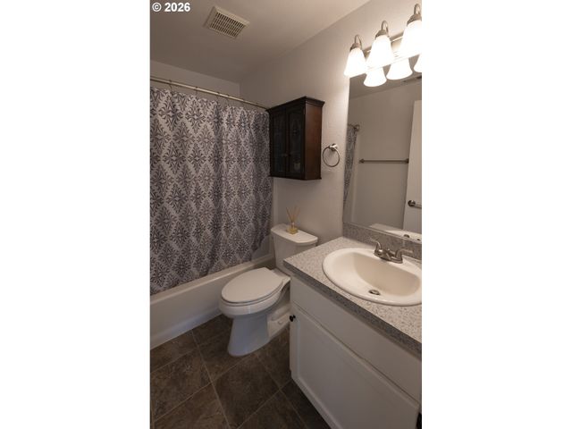 17813 Se 24TH St, Vancouver, WA 98683