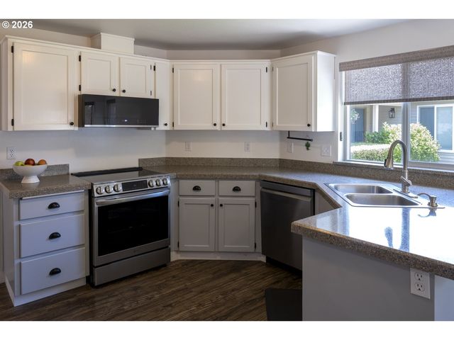 17813 Se 24TH St, Vancouver, WA 98683