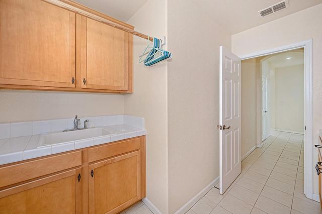 2357 Leighton Way, Roseville, CA 95747