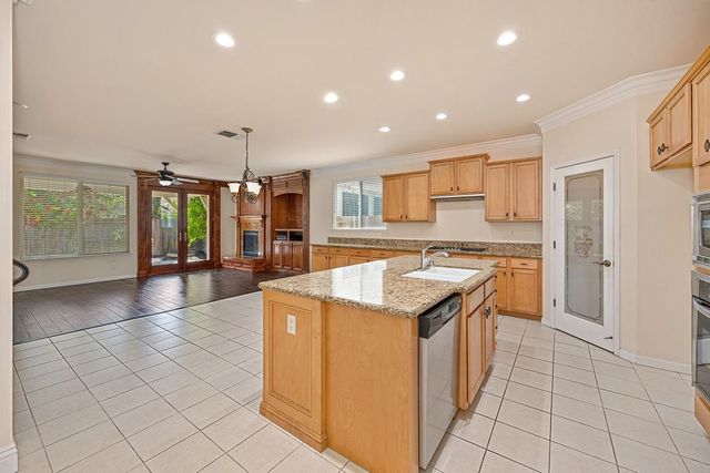 2357 Leighton Way, Roseville, CA 95747