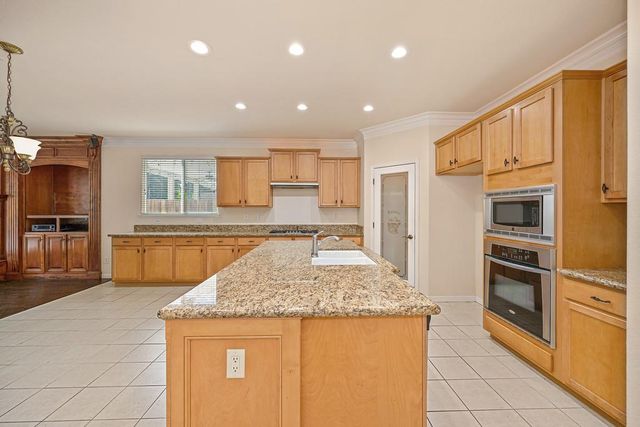 2357 Leighton Way, Roseville, CA 95747