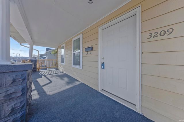 3209 Mount Vernon Avenue, Evansville, IN 47712