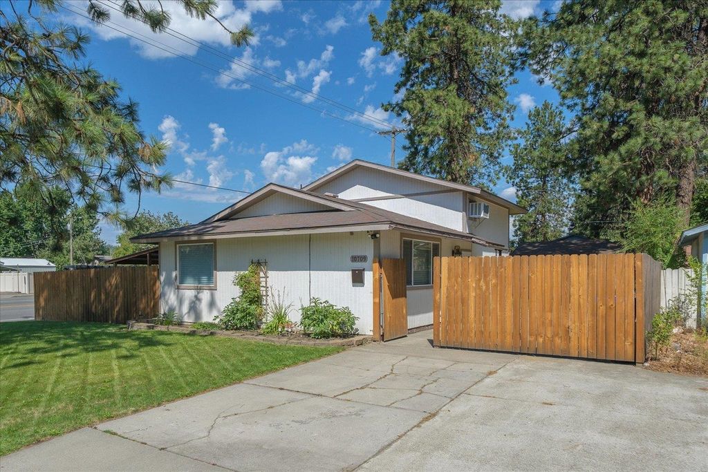 10709 E 32nd Ave, Spokane Valley, WA 99206