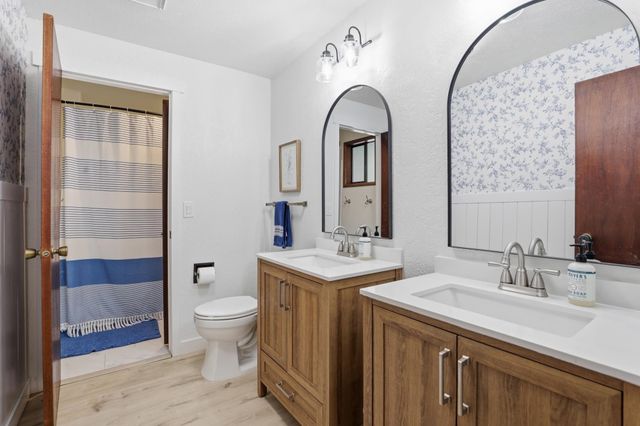 1422 S Liberty Dr, Liberty Lake, WA 99019