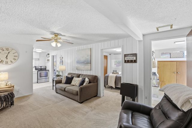 1422 S Liberty Dr, Liberty Lake, WA 99019