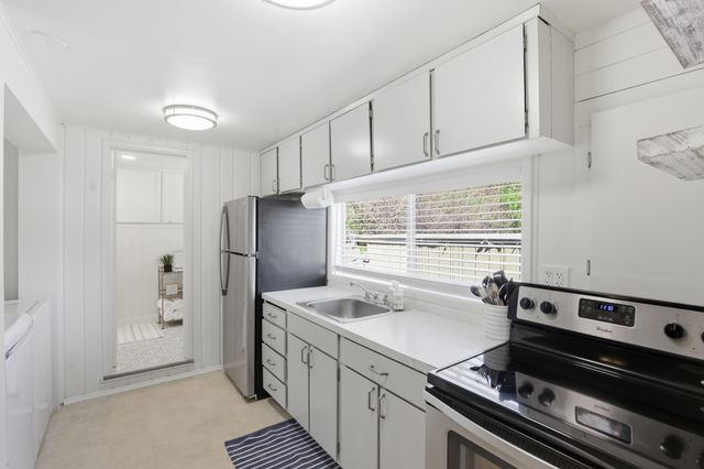 1422 S Liberty Dr, Liberty Lake, WA 99019