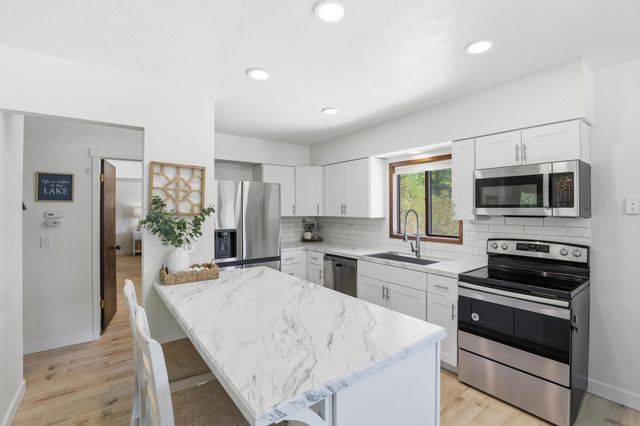 1422 S Liberty Dr, Liberty Lake, WA 99019