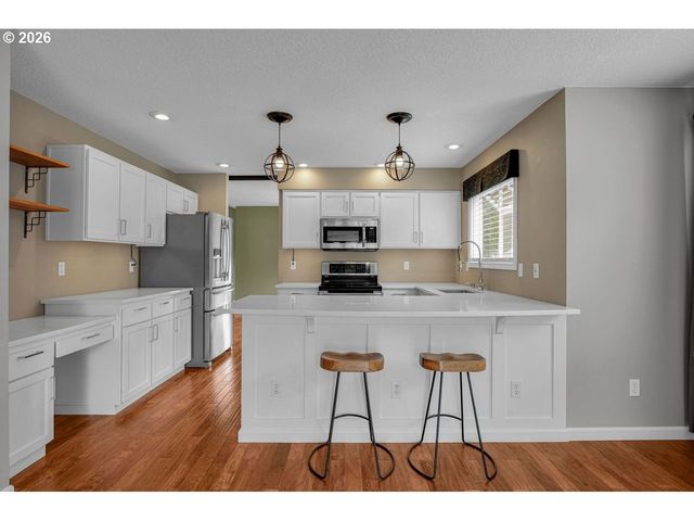 2356 Ne FRANCIS Pl, Gresham, OR 97030