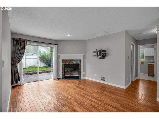 2356 Ne FRANCIS Pl, Gresham, OR 97030