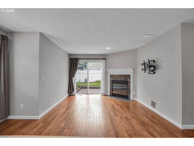 2356 Ne FRANCIS Pl, Gresham, OR 97030