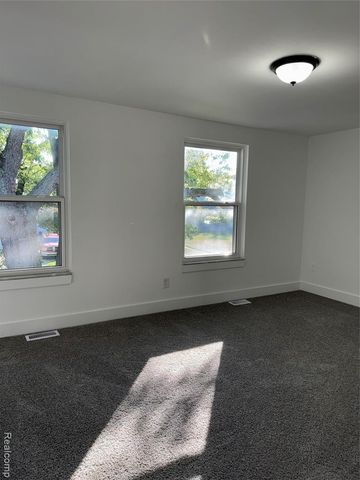 28435 Victor Street, Roseville, MI 48066