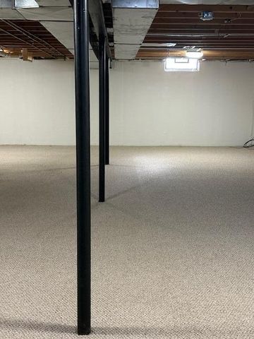 301 Meadow Bridge Drive, Rochester Hills, MI 48307