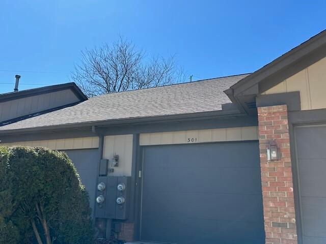 301 Meadow Bridge Drive, Rochester Hills, MI 48307