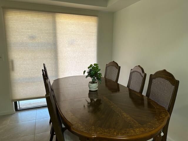 301 Meadow Bridge Drive, Rochester Hills, MI 48307