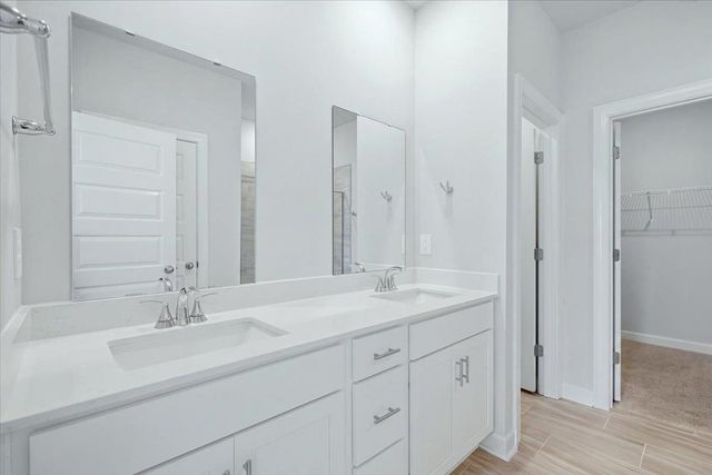 927 Rising Oak Court, Spartanburg, SC 29301