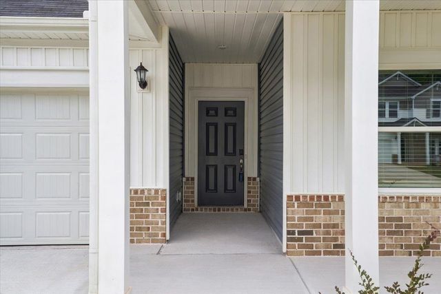 927 Rising Oak Court, Spartanburg, SC 29301