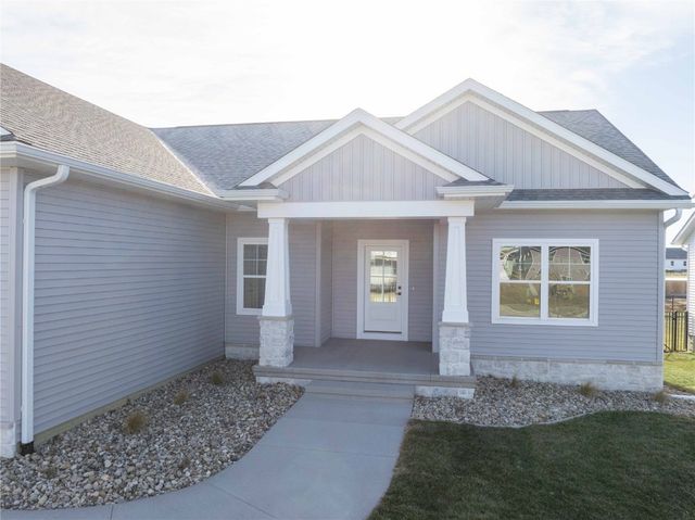209 Fieldstone Circle, Marion, IA 52302