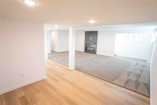 209 Fieldstone Circle, Marion, IA 52302