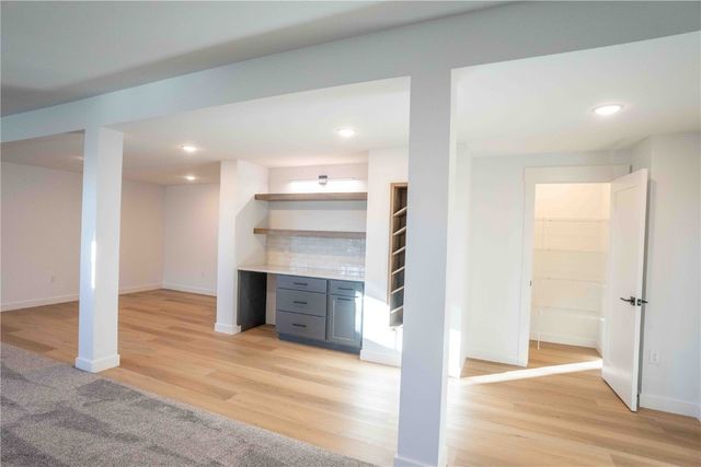 209 Fieldstone Circle, Marion, IA 52302