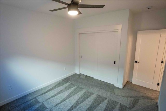 209 Fieldstone Circle, Marion, IA 52302