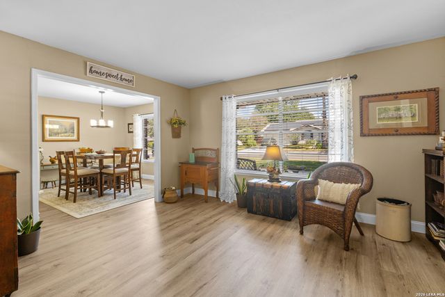 626 SUNHAVEN DR, Windcrest, TX 78239