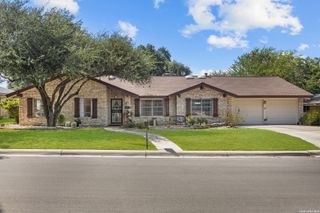 626 SUNHAVEN DR, Windcrest, TX 78239