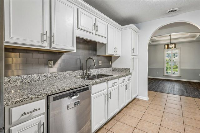 9333 BREAKSTONE CV, Collierville, TN 38017