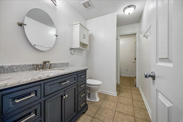 9333 BREAKSTONE CV, Collierville, TN 38017