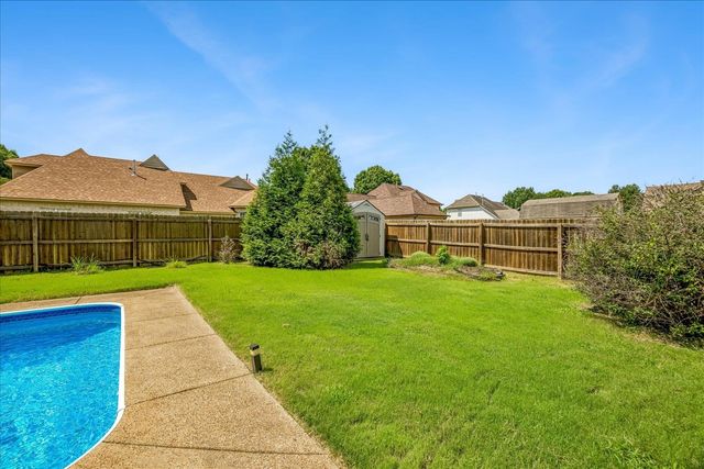 9333 BREAKSTONE CV, Collierville, TN 38017