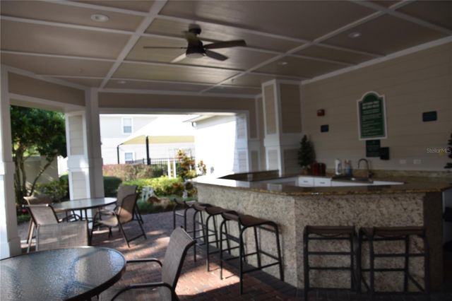 225 SOUTHERN PECAN CIRCLE 205, Winter Garden, FL 34787