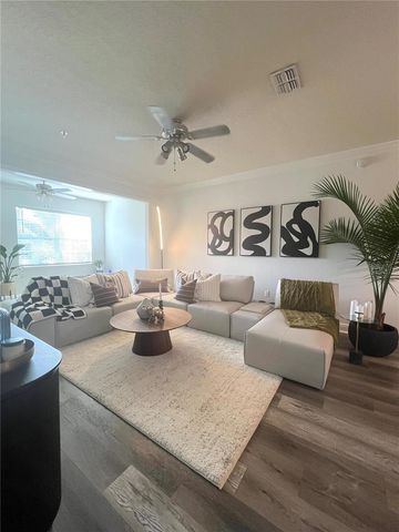 225 SOUTHERN PECAN CIRCLE 205, Winter Garden, FL 34787
