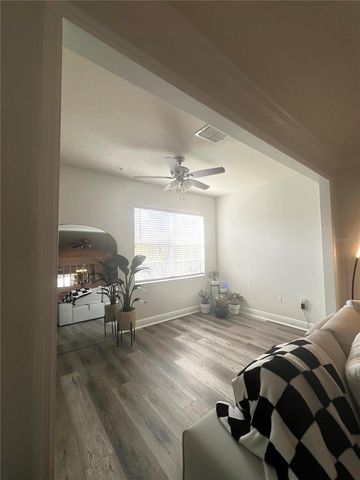 225 SOUTHERN PECAN CIRCLE 205, Winter Garden, FL 34787